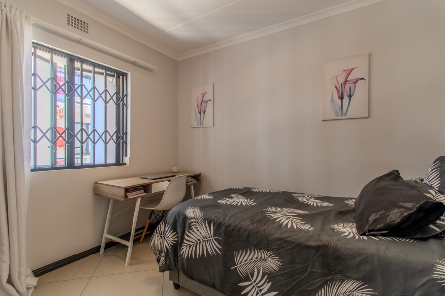 2 Bedroom Property for Sale in Buh Rein Estate Western Cape